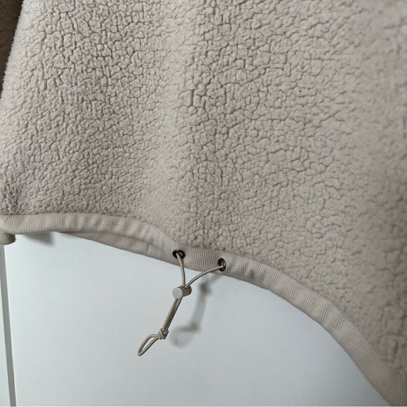 C&C California Sweater Top Womens Medium Ivory Faux Fur Fleece 1/4 Snap Relaxed - Picture 5 of 13